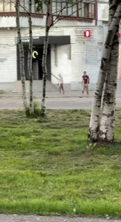Необычная девушка в Соломбале вызывает беспокойство горожан